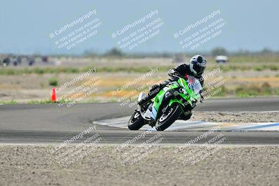 media/Apr-18-2025-TrackDaz (Fri) [[45f5874c44]]/B Group/Session 2 (Turn 7)/